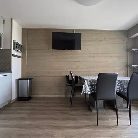 Au Pied Des Pistes Avec Terrasse, Parking Et Animaux Acceptes! - Fr-1-692-102 *